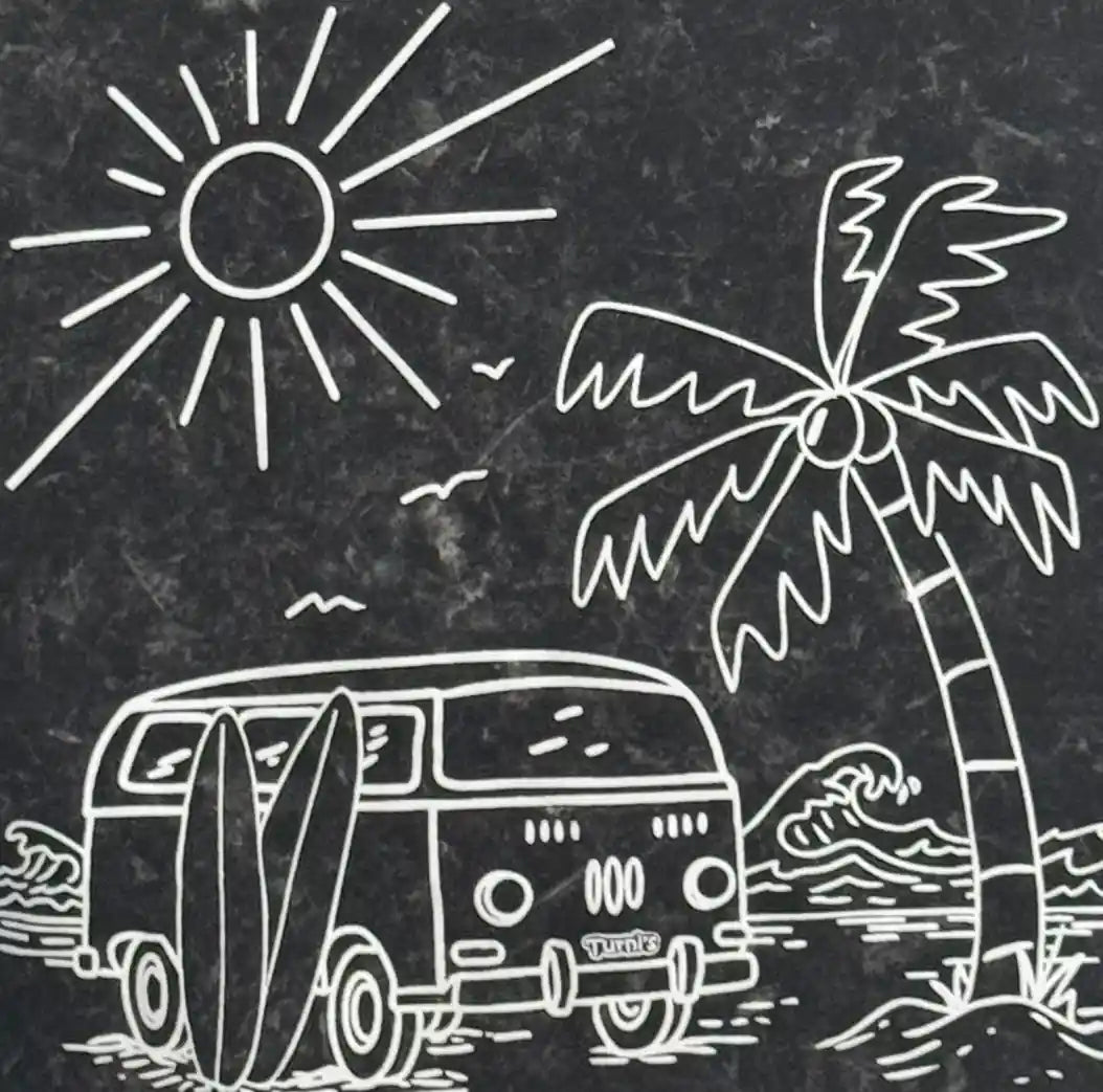 schwarzes Crop Top mit Siebdruck in Detailansicht