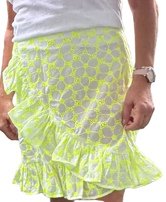 neongelber, leicht durchschimmernder Rock