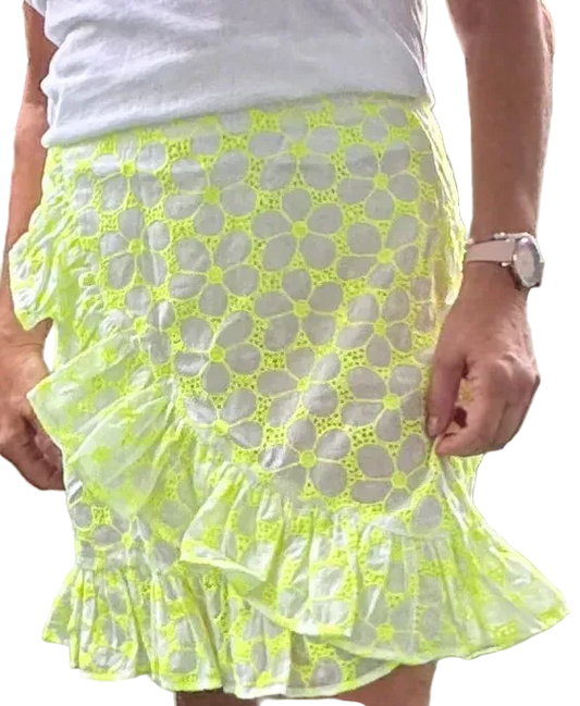 neongelber, leicht durchschimmernder Rock