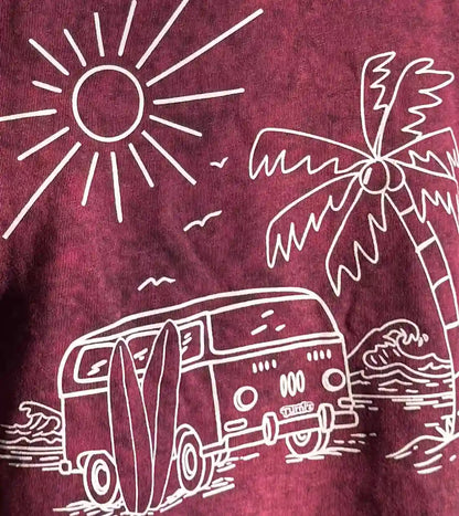 Rotes Crop Top mit weißem Siebdruck (Turni's und Surf-Van-Motiv)