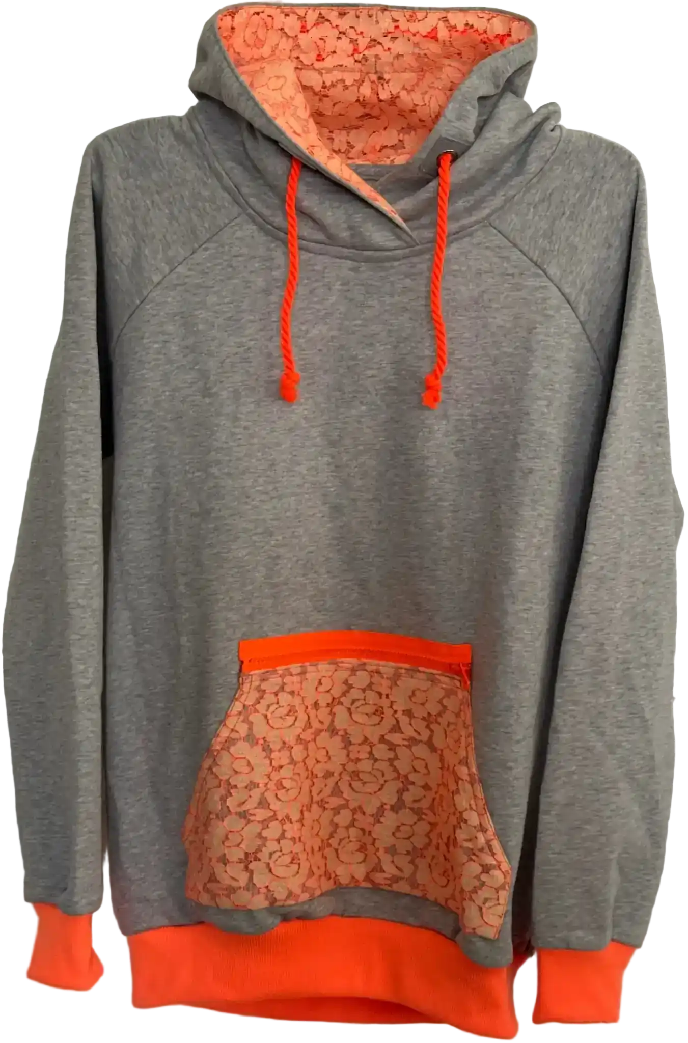 Hellgrauer Hoodie mit neonoranger Spitze